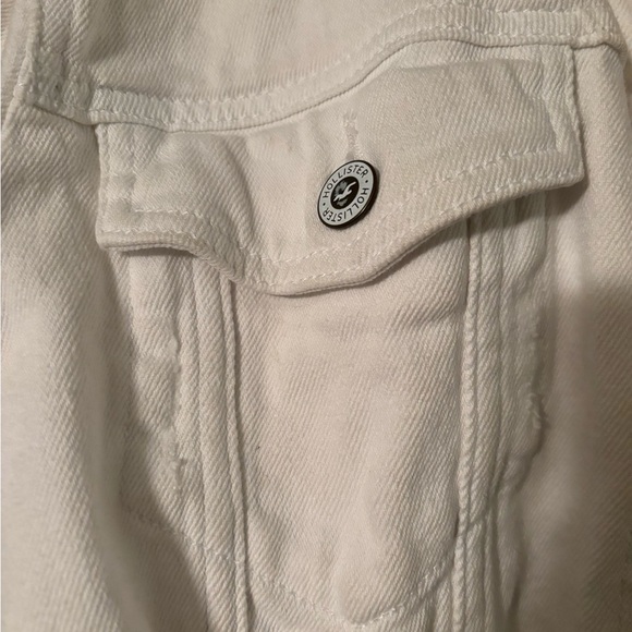 Hollister Women's Cream Denim Jacket - Picture 3 of 9